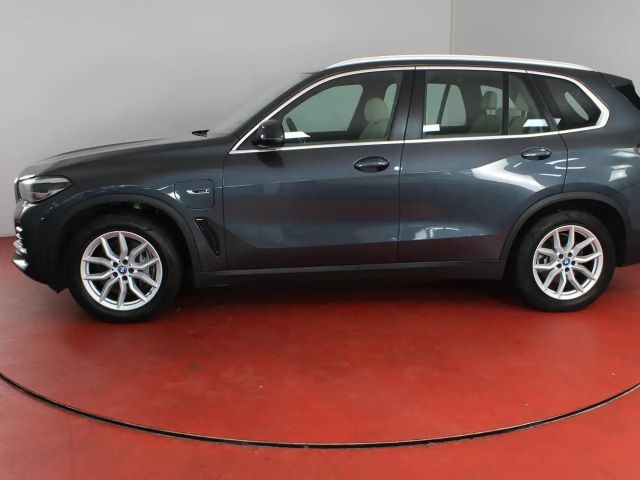 BMW X5 xDrive45e