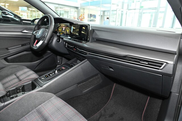 Volkswagen Golf 2.0 TSI DSG GTI Golf VIII Style