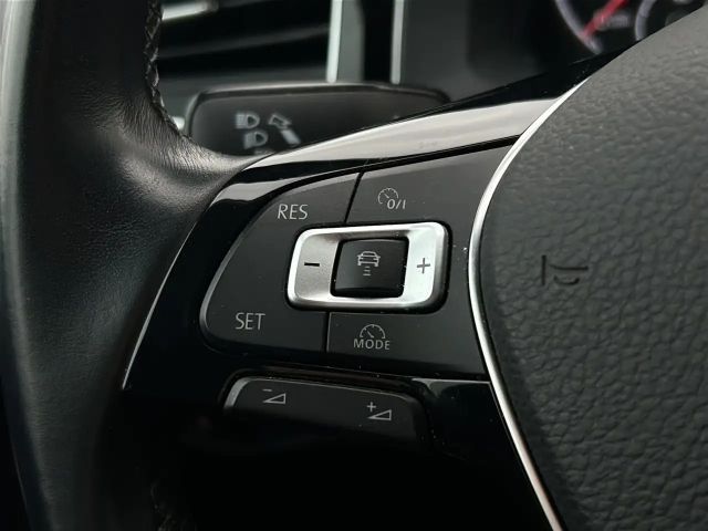 Volkswagen Polo TSI Active LED Climatronic ACC PDC SH LM