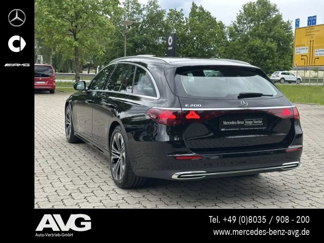 Mercedes-Benz E 200 AVANTGARDE Estate