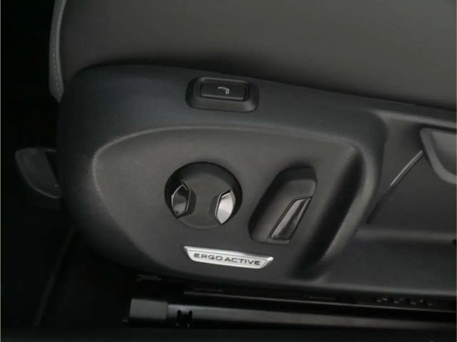 Volkswagen Passat 1.5 eTSI Business DSG