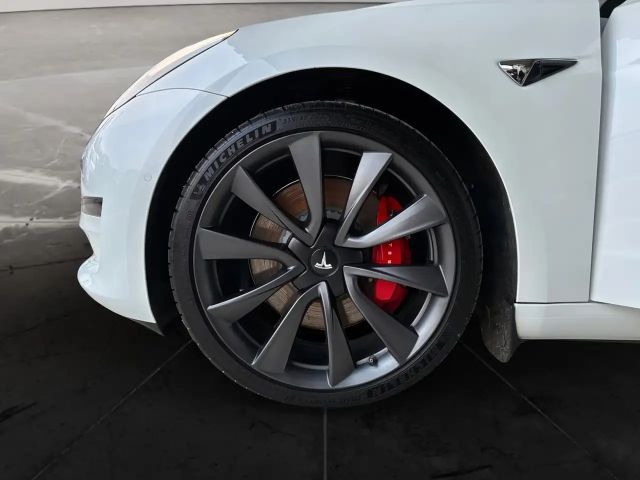 Tesla Model 3 AWD Dual Motor Performance