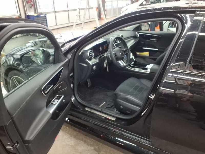 Mercedes-Benz C 220 AMG Line C 220 d Sedan