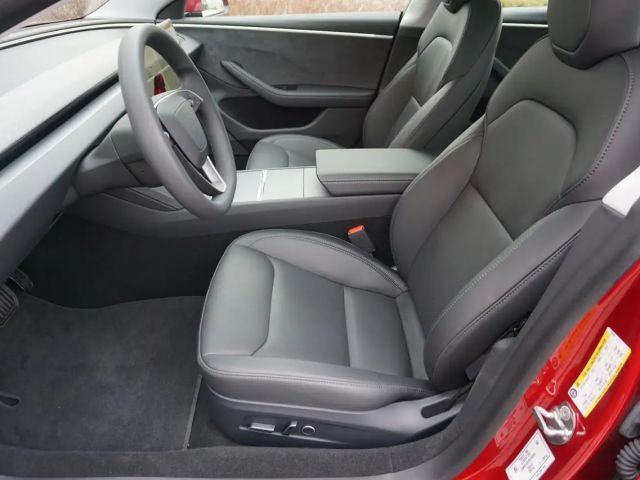 Tesla Model 3 AWD Long Range