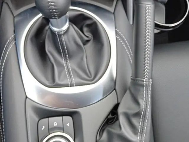 Mazda MX-5 Exclusive-line SkyActiv