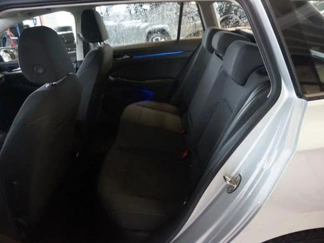 Volkswagen Golf DSG Variant