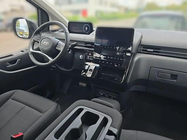 Hyundai Staria Trend