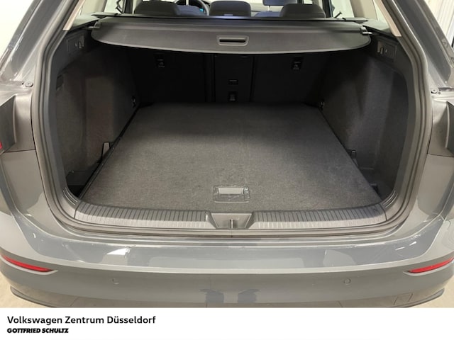 Volkswagen Golf 1.5 eTSI DSG Life Variant