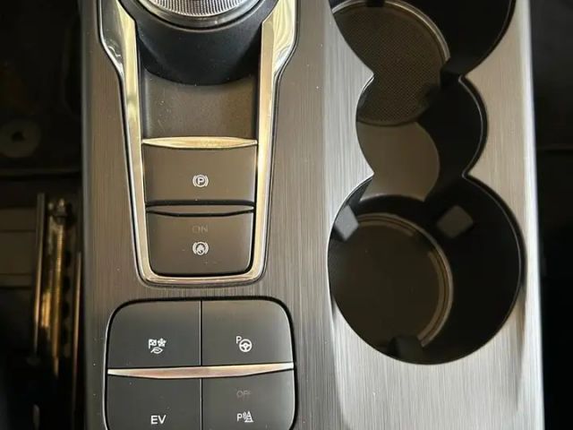 Ford Kuga Plug in Hybrid Titanium X