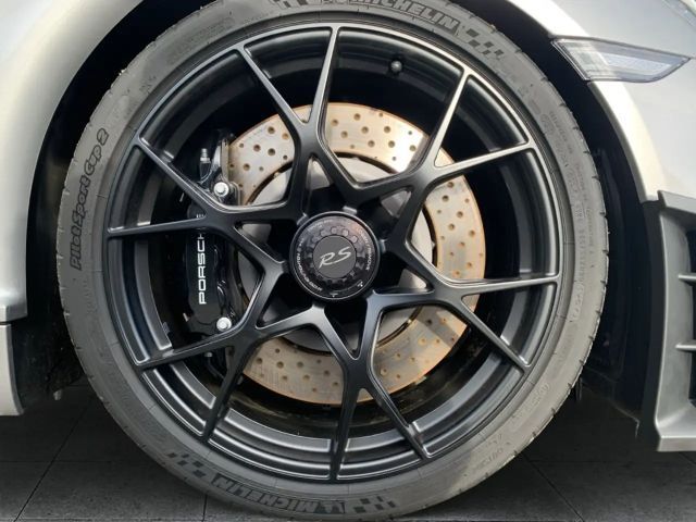 Porsche Boxster 718 RS