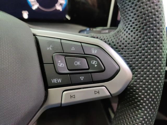 Volkswagen Golf 1.5 TSI R-Line Variant