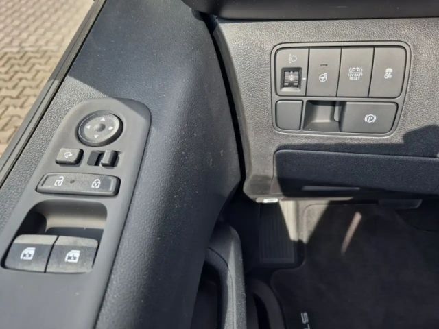 Hyundai Staria Trend