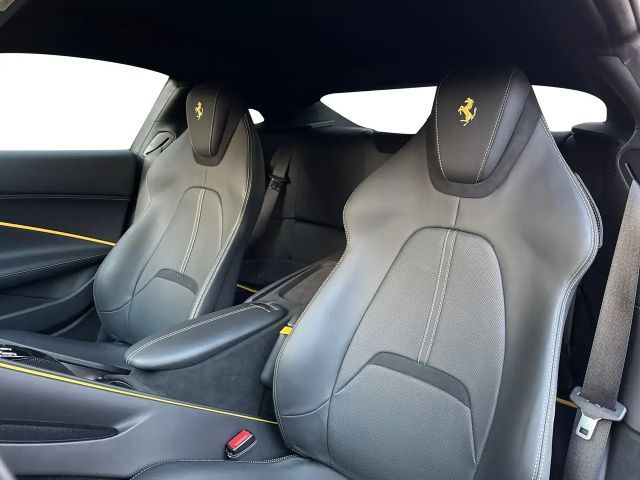 Ferrari Roma *Embleme*Navi*Kamera*JBL-HiFi*