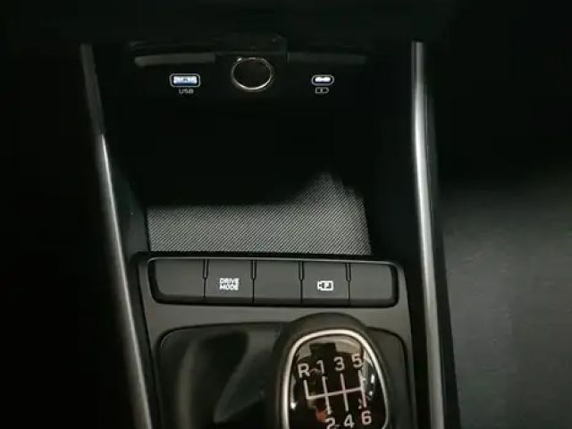 Hyundai Bayon Select