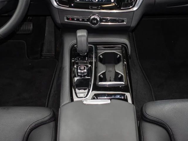 Volvo V90 AWD Core T6 Twin Engine