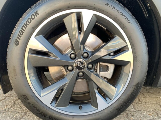 Audi Q4 e-tron SUV 45 e-tron Audi Q4 e-tron