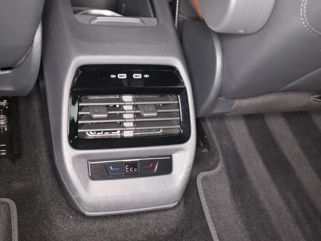 Volkswagen ID.5 77 KWh IQ.Drive Pro