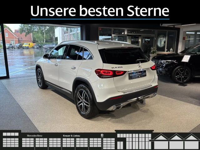 Mercedes-Benz GLA 200 Progressive