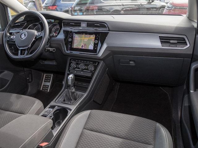 Volkswagen Touran 1.5 TSI DSG