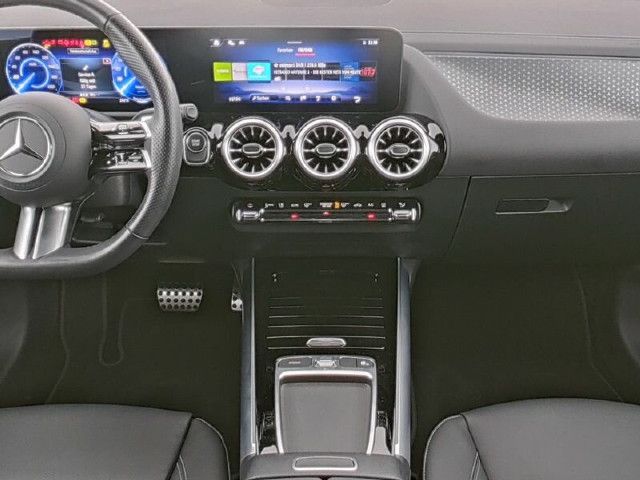 Mercedes-Benz EQA 300 4MATIC