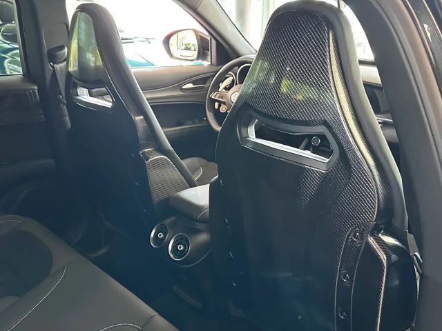 Alfa Romeo Stelvio Q4 Quadrifoglio