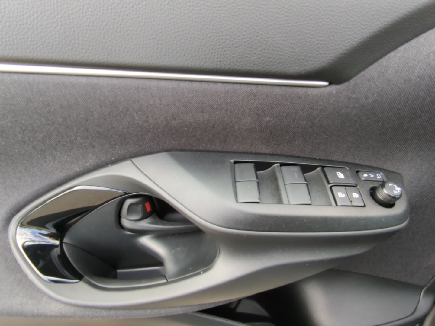 Toyota Yaris Cross 4x2 5-deurs Plus