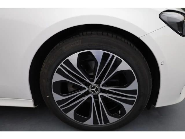 Mercedes-Benz E 220 AVANTGARDE E 220 d Sedan