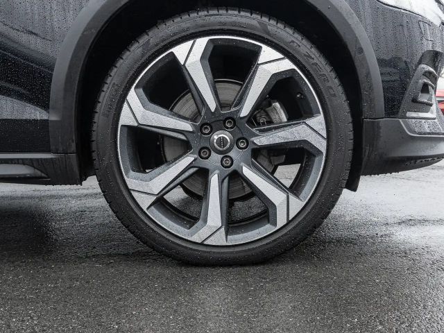 Volvo V60 Cross Country AWD Plus