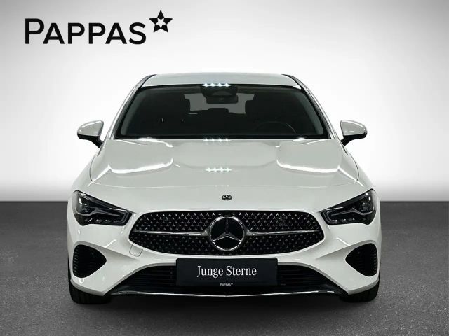 Mercedes-Benz CLA 180 Shooting Brake