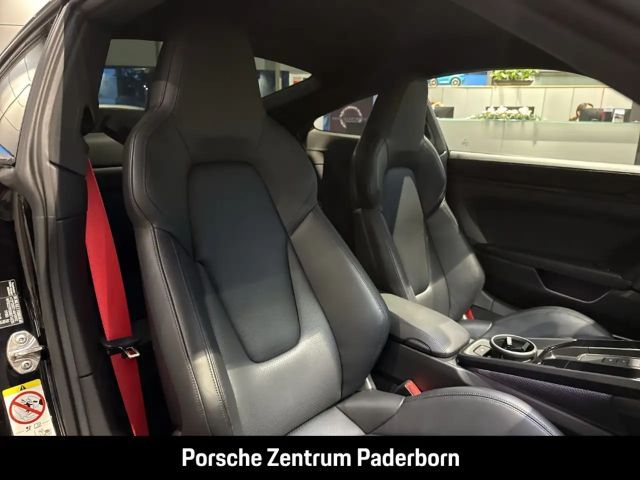 Porsche 992 Carrera Coupé GTS