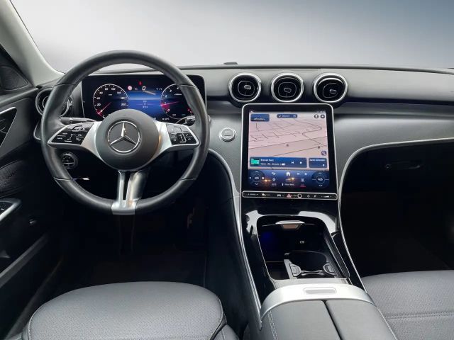 Mercedes-Benz C 180 AVANTGARDE Sedan