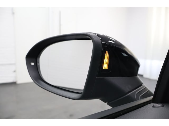 Volkswagen Golf 1.5 eTSI DSG Golf VIII