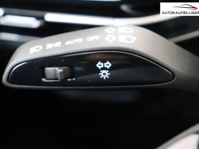 MG MG4 64 kWh Luxury