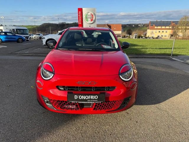 Fiat 600e HYBRID 100 kW