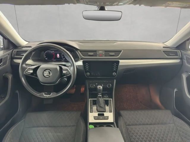 Skoda Superb 2.0 TDI Ambition Combi