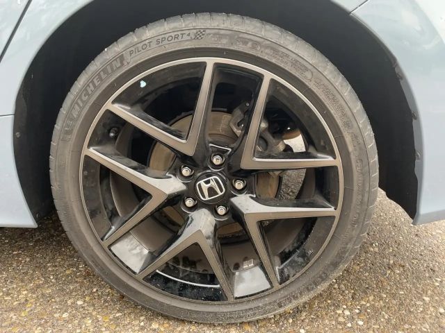 Honda Civic Advance e:HEV