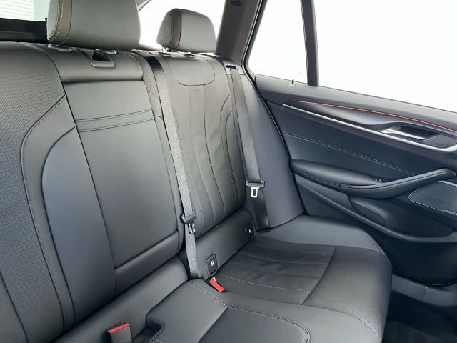 BMW 540 540d M-Sport Touring xDrive