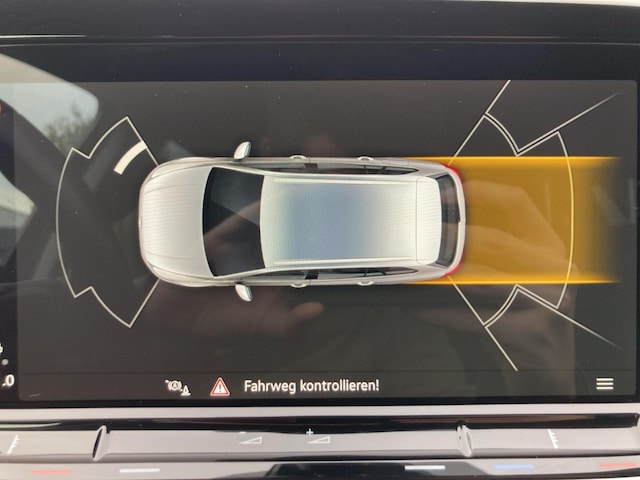 Volkswagen Golf 2.0 TDI DSG Life Variant