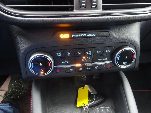Ford Kuga Hybrid ST Line X