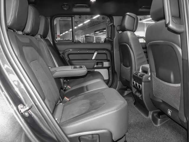 Land Rover Defender P500 X V8