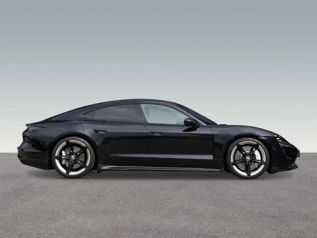 Porsche Taycan Turbo