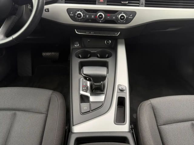 Audi A4 35 TFSI S-Tronic