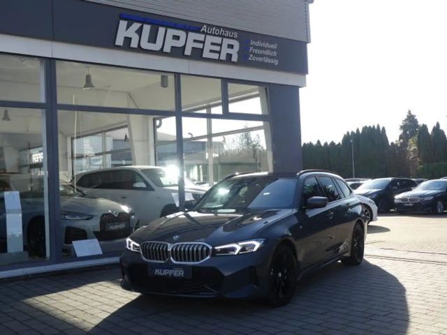 BMW 330 330d Touring xDrive