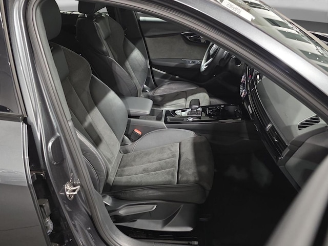 Audi A4 40 TFSI Avant Quattro S-Tronic