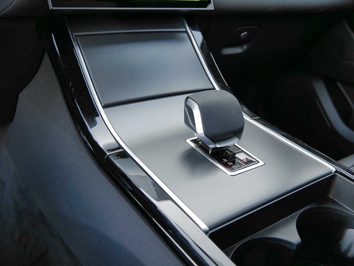 Land Rover Range Rover Velar Dynamic SE