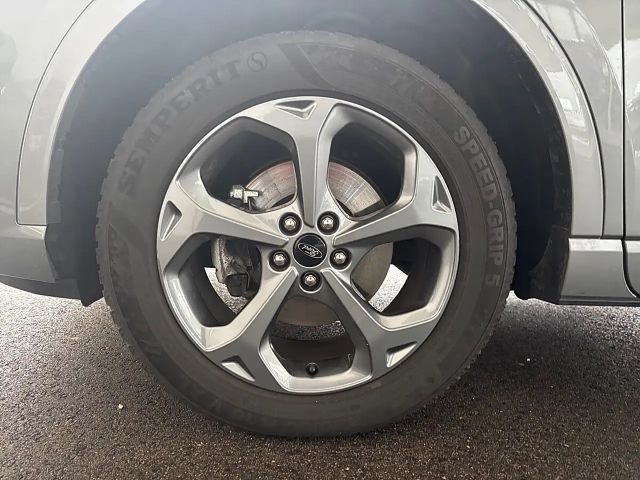 Ford Kuga Hybrid ST Line