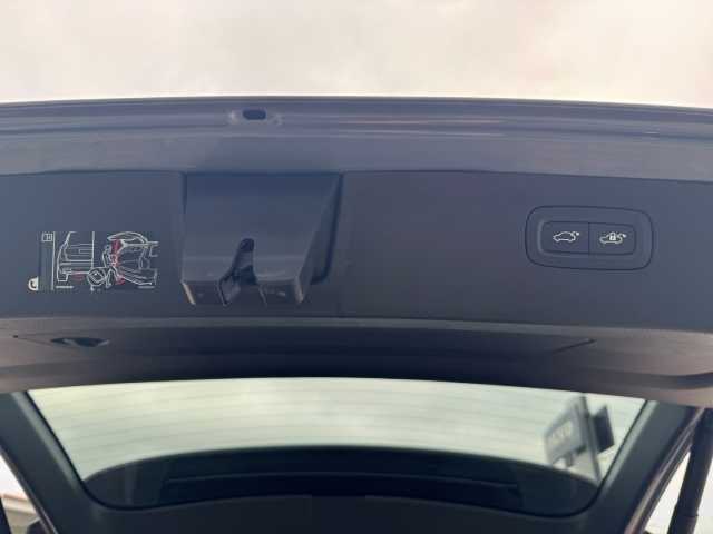 Volvo XC90 AWD Dark Plus Recharge T8