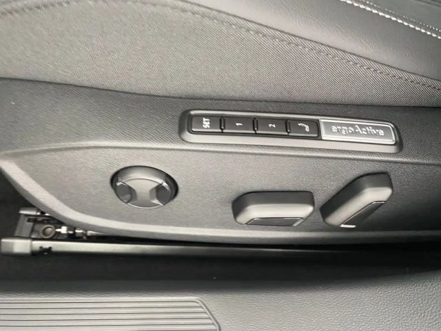 Volkswagen Golf Business DSG Variant