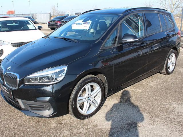 BMW 218 218d Gran Tourer Sport Line