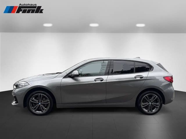 BMW 116 116i Sedan Sport Line